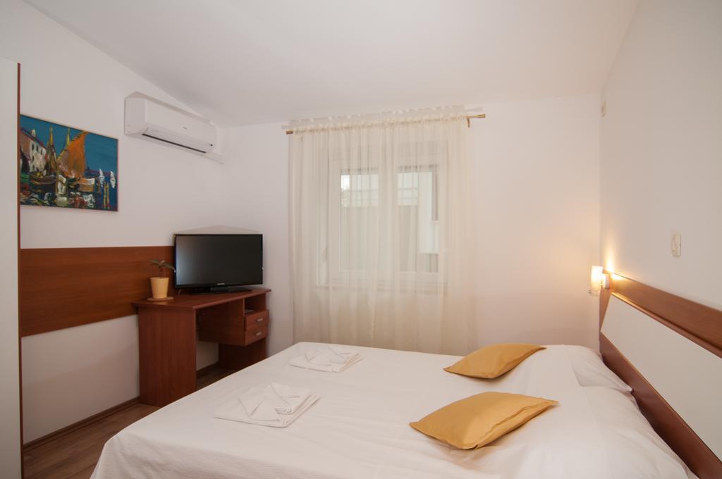 Apartments And Rooms Liburnija Опатия Экстерьер фото
